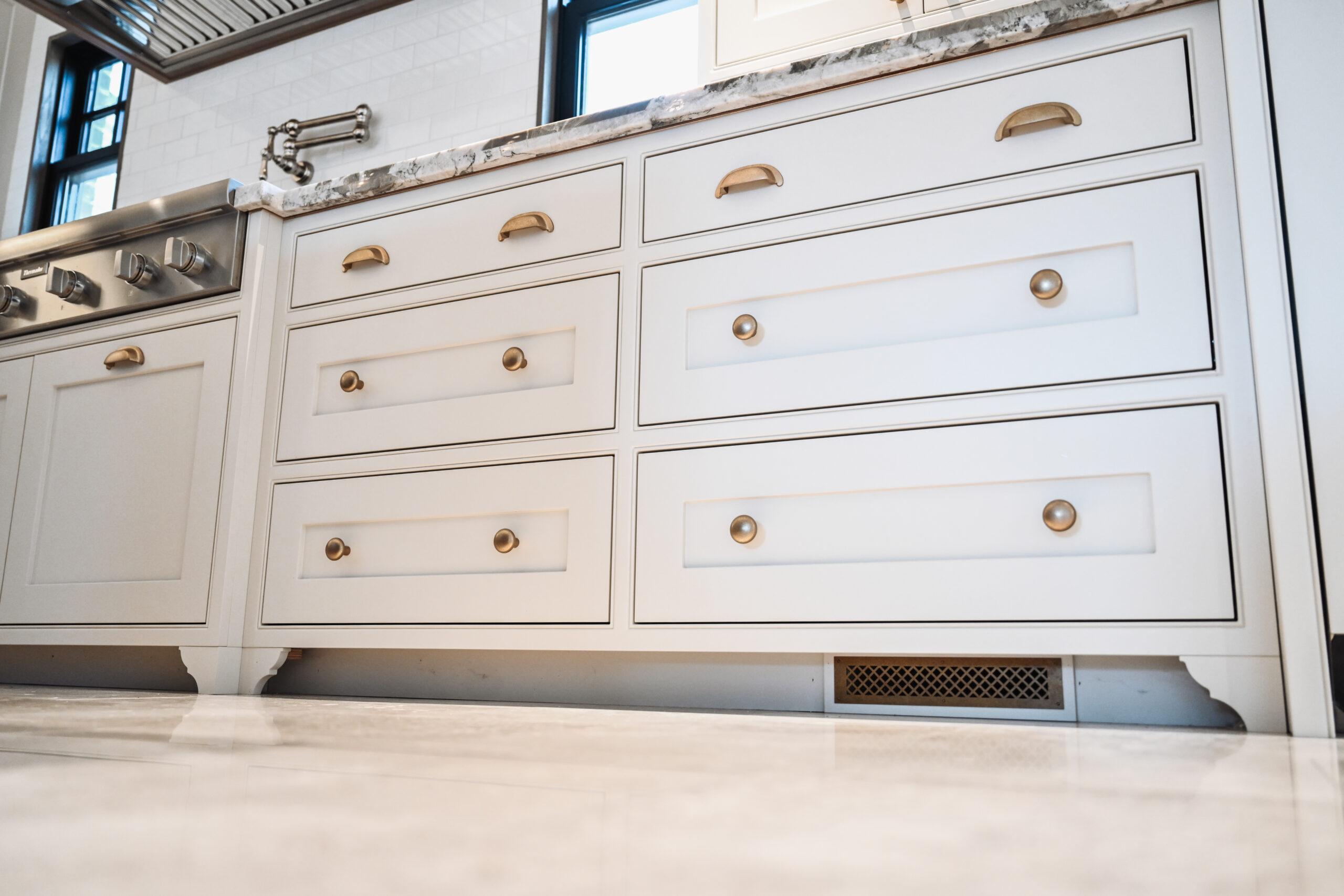 Traditional kitchen cabinets