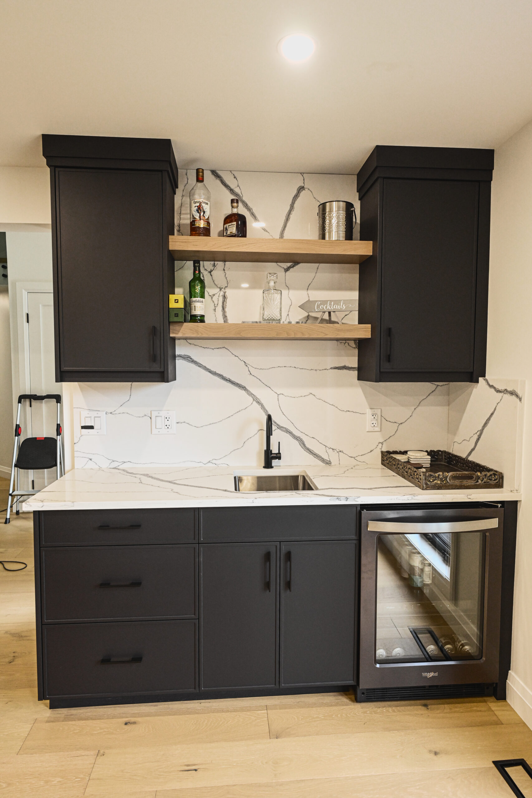 Contemporary kitchen cabinetry